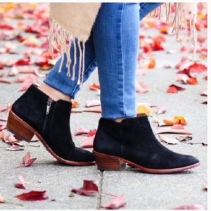 Sam Edelman Black Suede Petty Ankle Booties 
9M